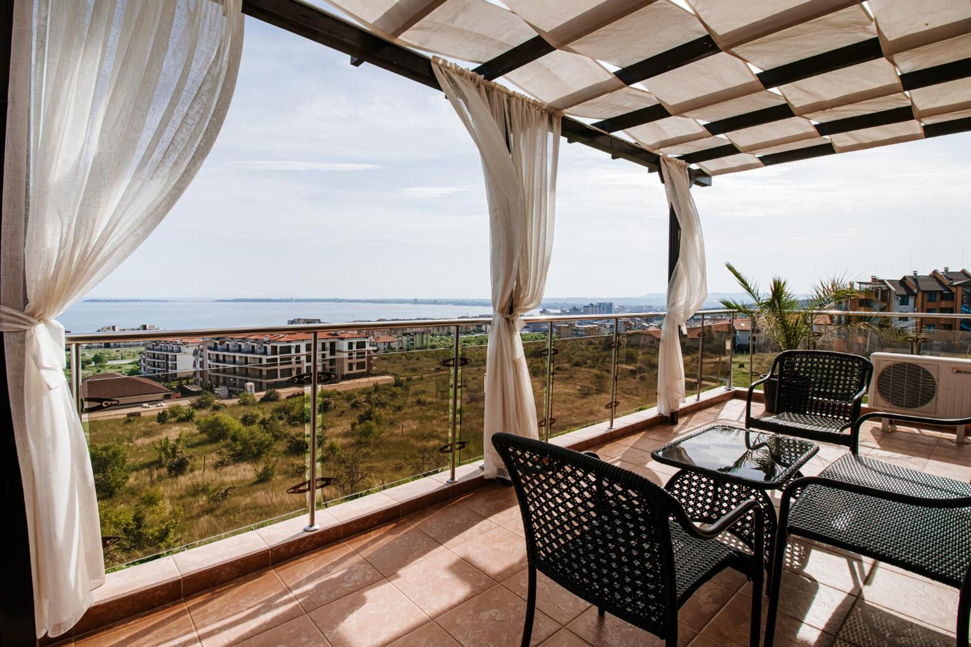 Red Iguana Hotel Sveti Vlas Exterior foto